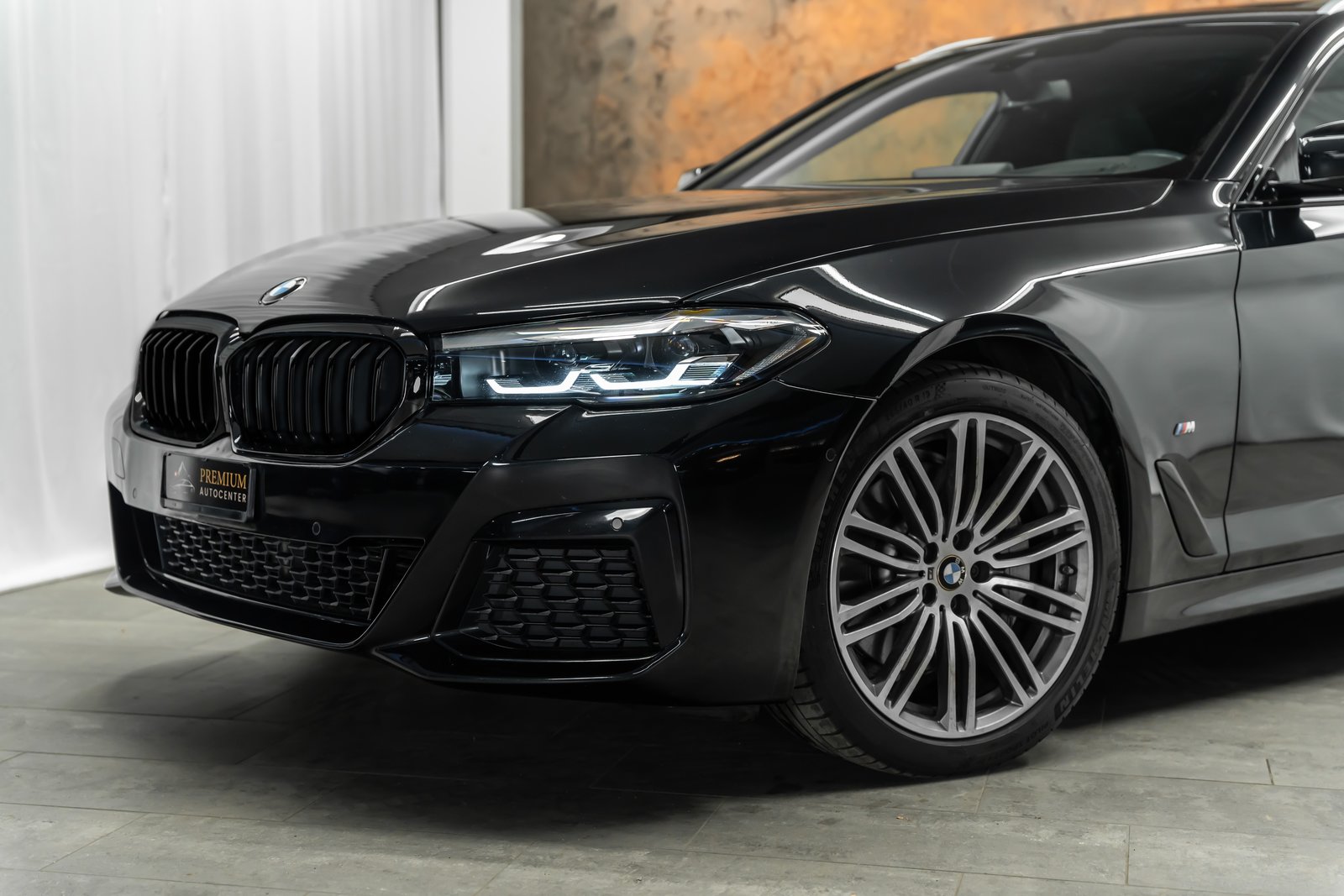 BMW 530i 48V Touring M Sport Steptronic *Facelift*Pan, Benzin, Occasion / Gebraucht, Automatik - 3