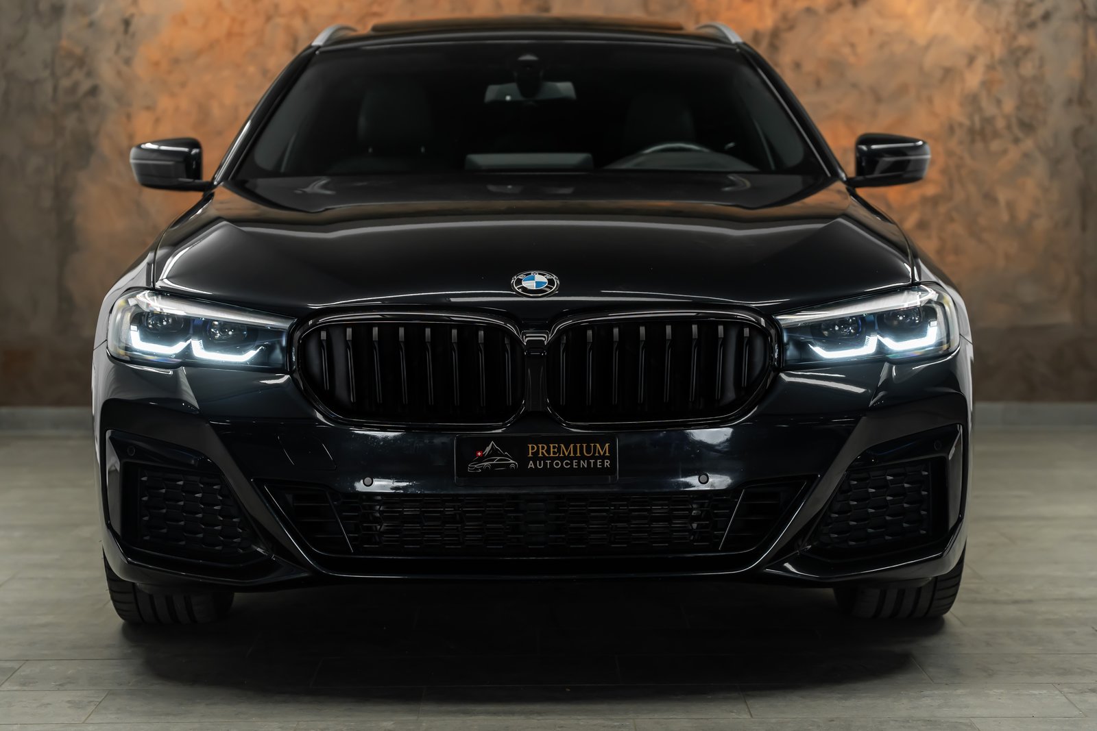 BMW 530i 48V Touring M Sport Steptronic *Facelift*Pan, Benzin, Occasion / Gebraucht, Automatik - 4