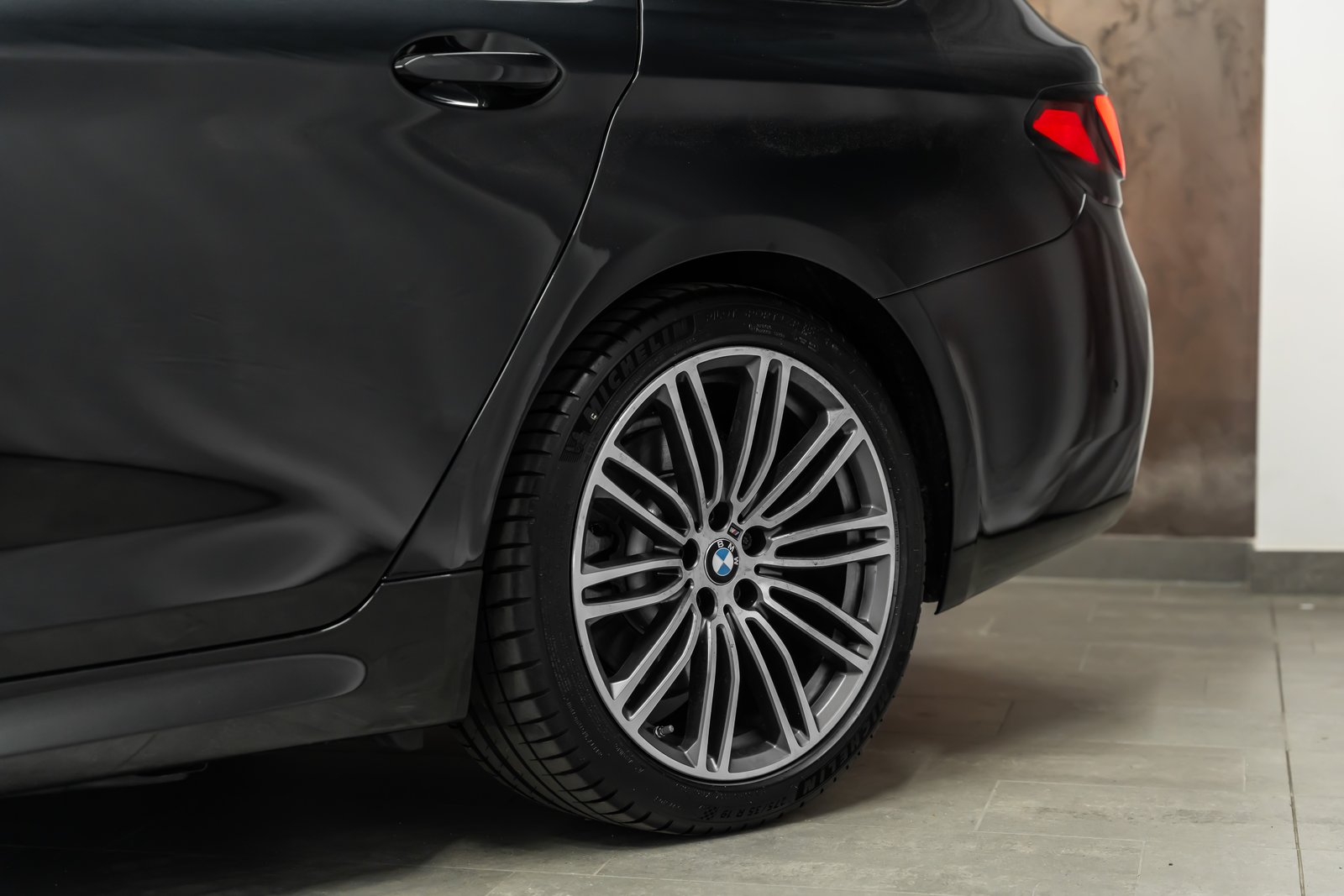 BMW 530i 48V Touring M Sport Steptronic *Facelift*Pan, Benzin, Occasion / Gebraucht, Automatik - 7