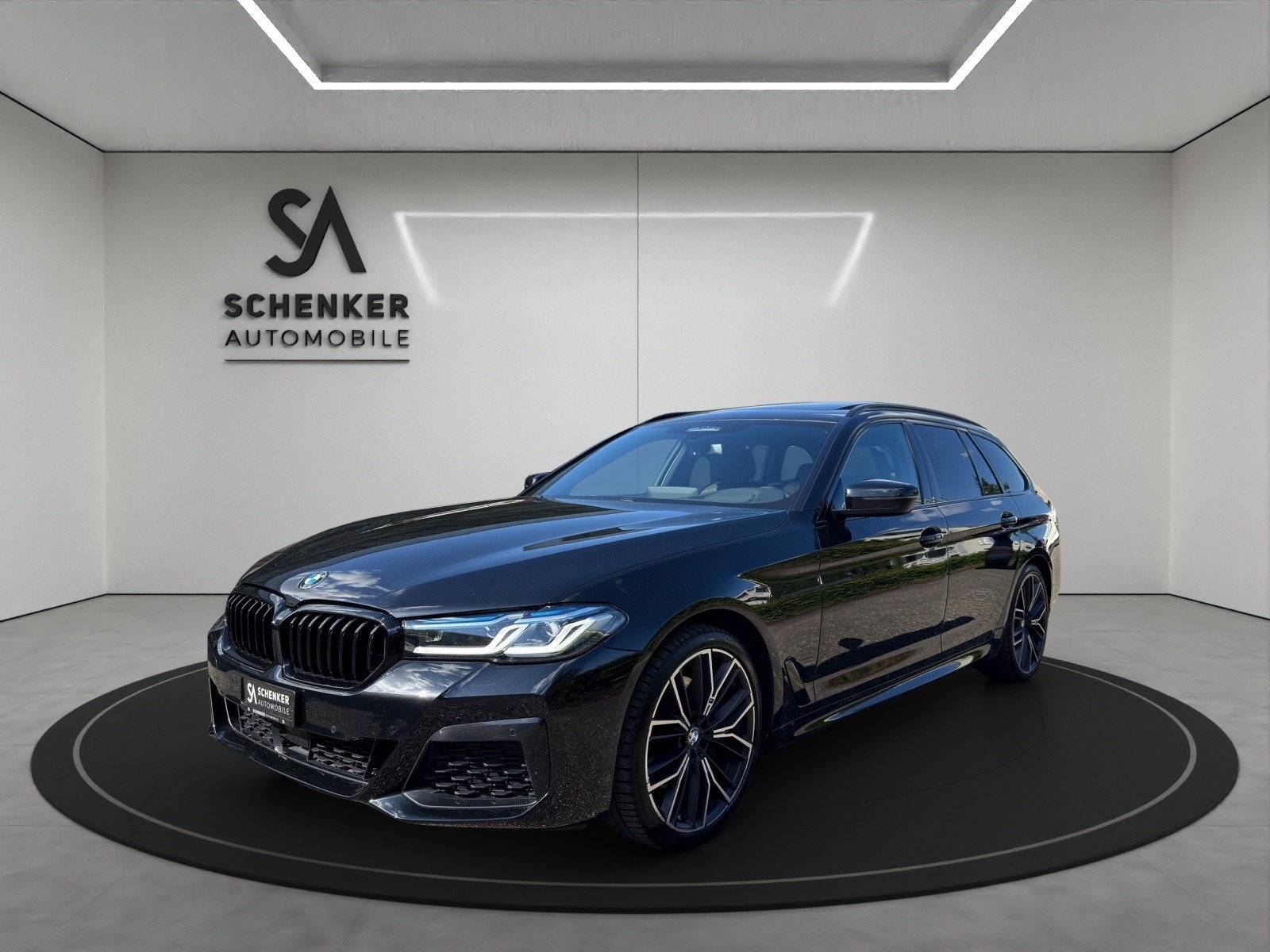 BMW 530i 48V Touring Pure M Sport Steptronic