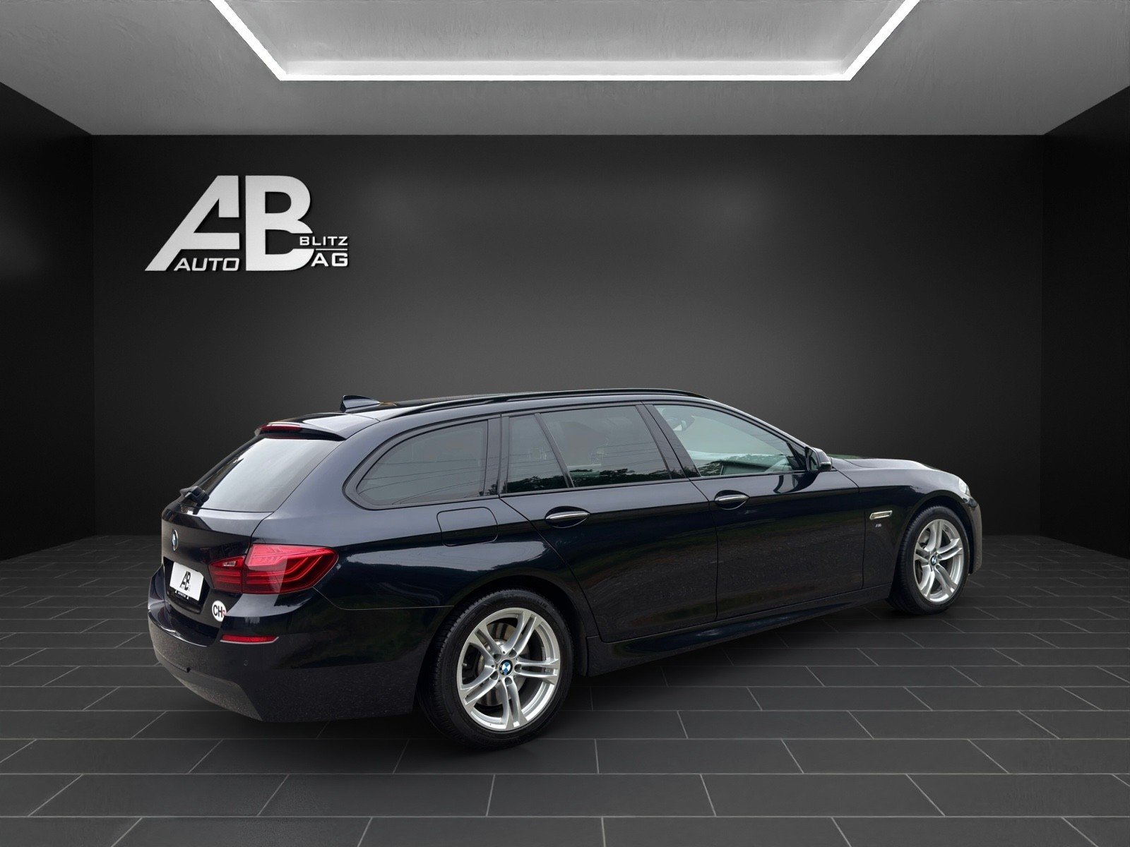 BMW 530d Touring M-Sportpaket Steptronic mit 258 PS, Diesel, Second hand / Used, Automatic - 5