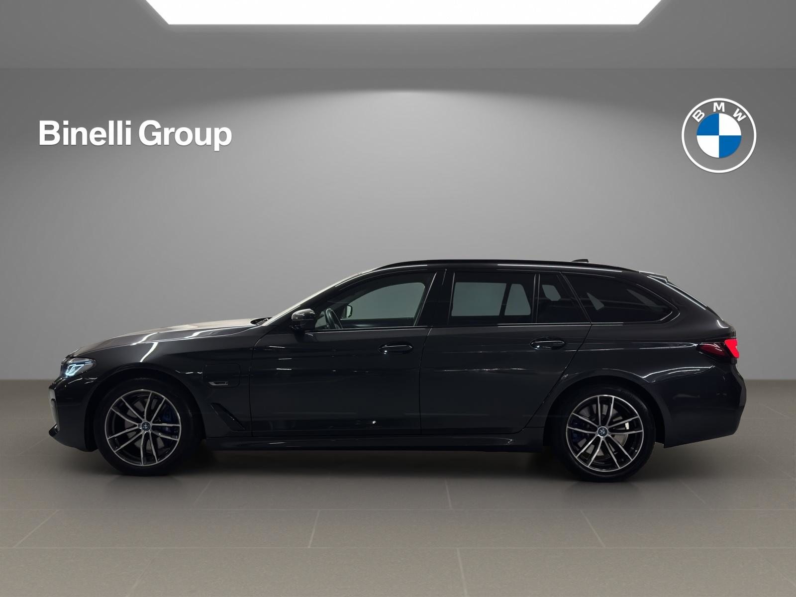 BMW 530e xDrive SAG Touring, Plug-in-Hybrid Benzina/Elettrica, Occasioni / Usate, Automatico - 2