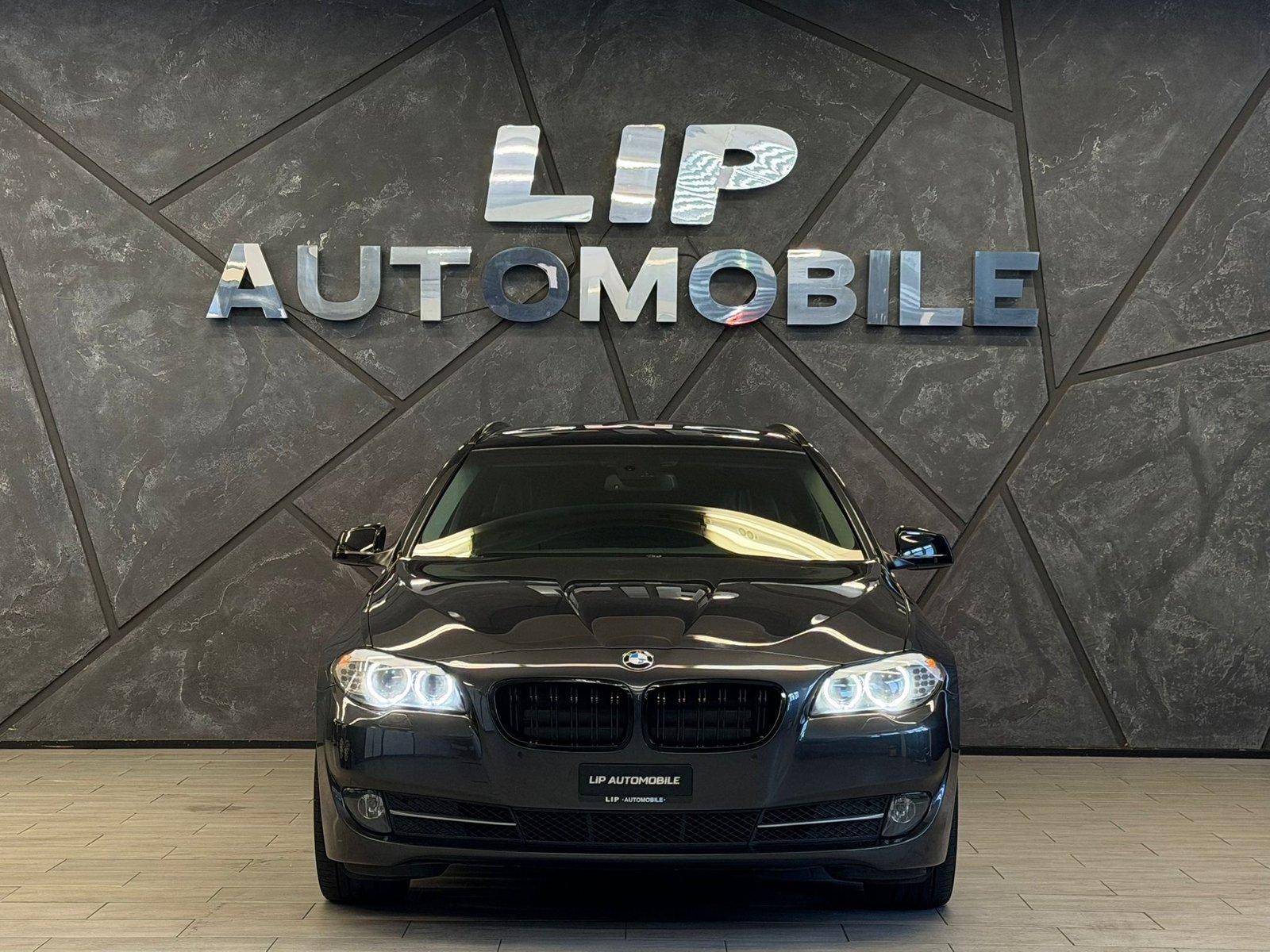 BMW 530d Touring Steptronic, Diesel, Occasion / Gebraucht, Automatik - 2