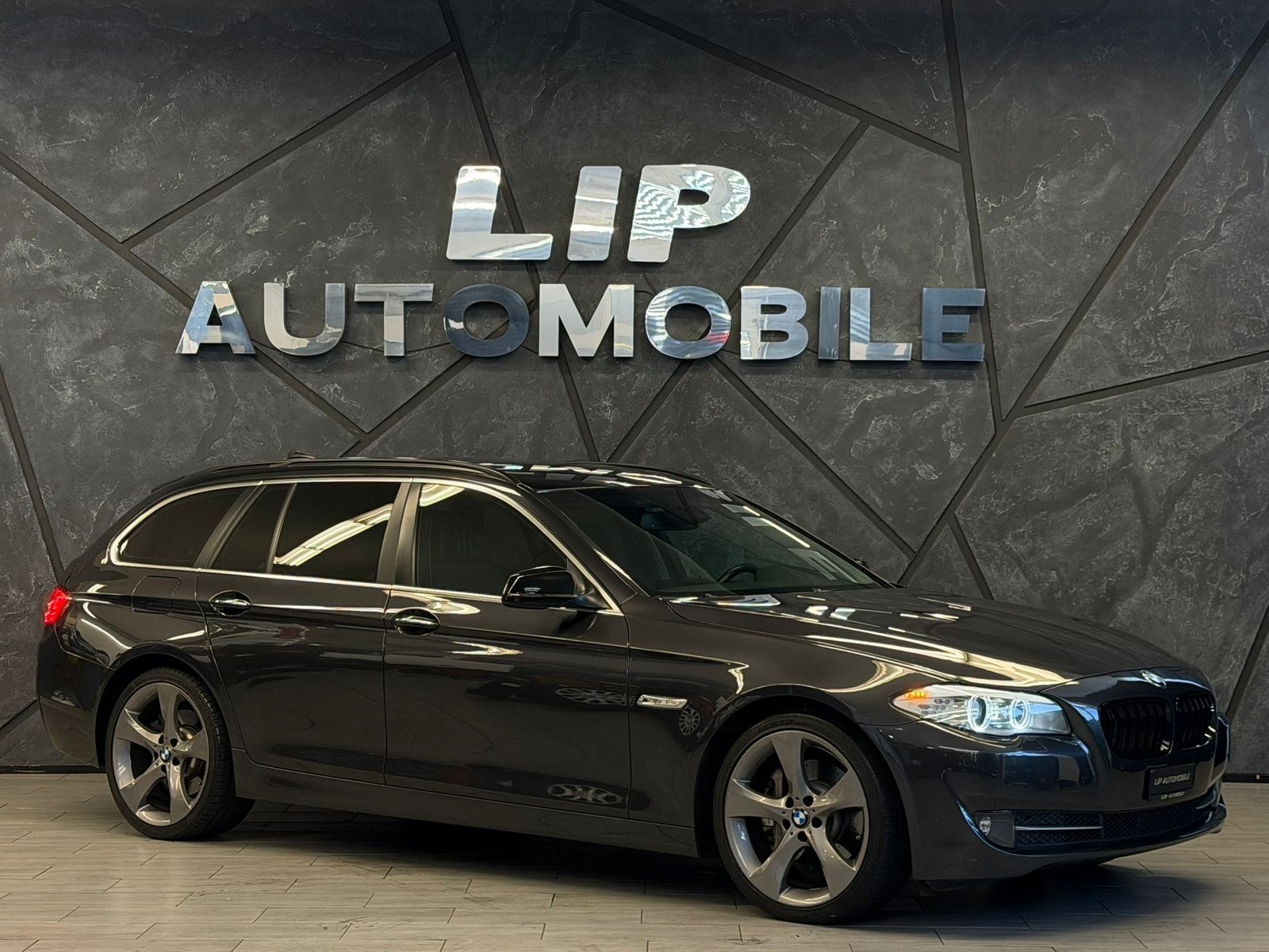 BMW 530d Touring Steptronic, Diesel, Occasion / Gebraucht, Automatik - 3