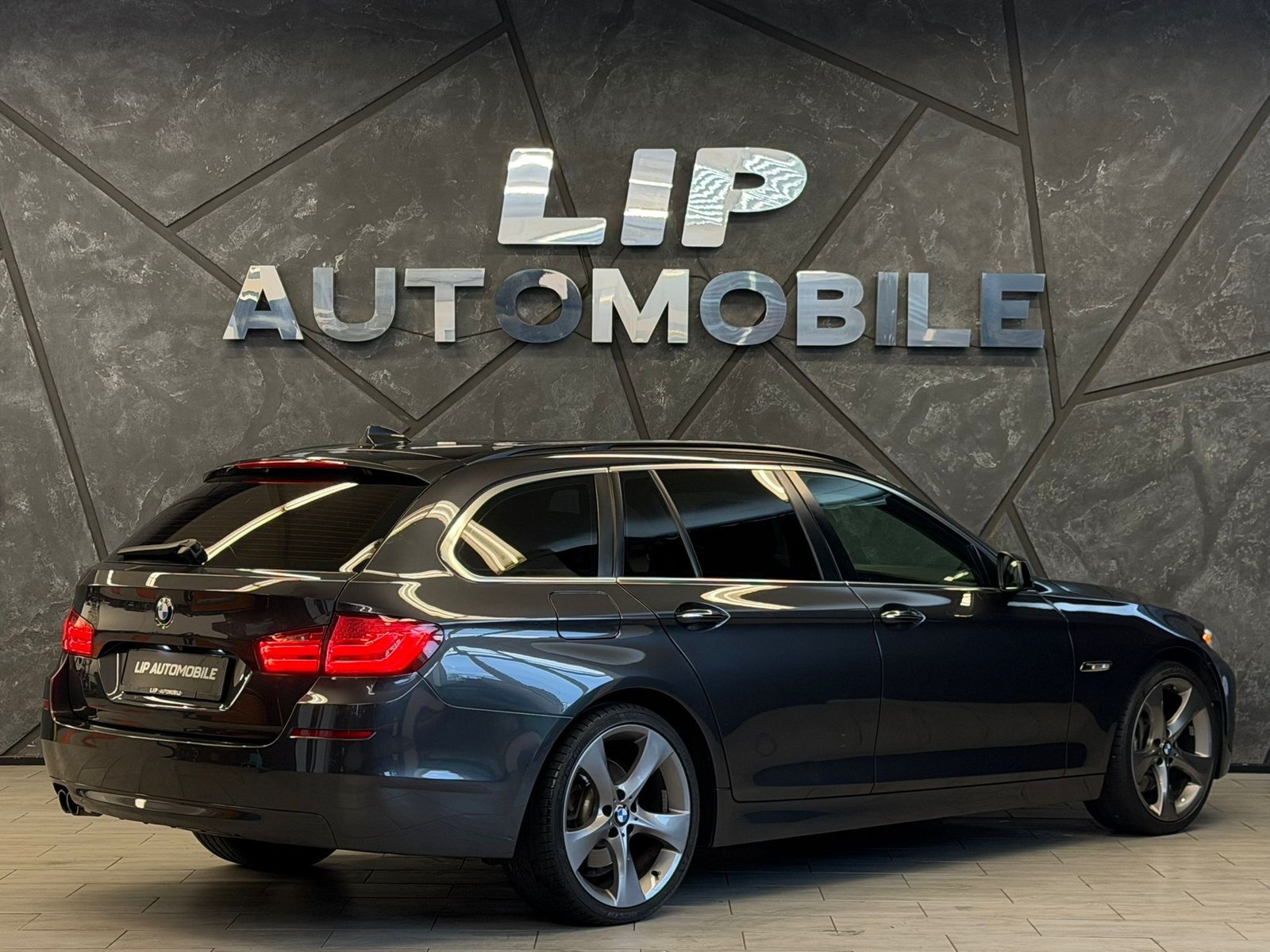 BMW 530d Touring Steptronic, Diesel, Occasion / Gebraucht, Automatik - 6