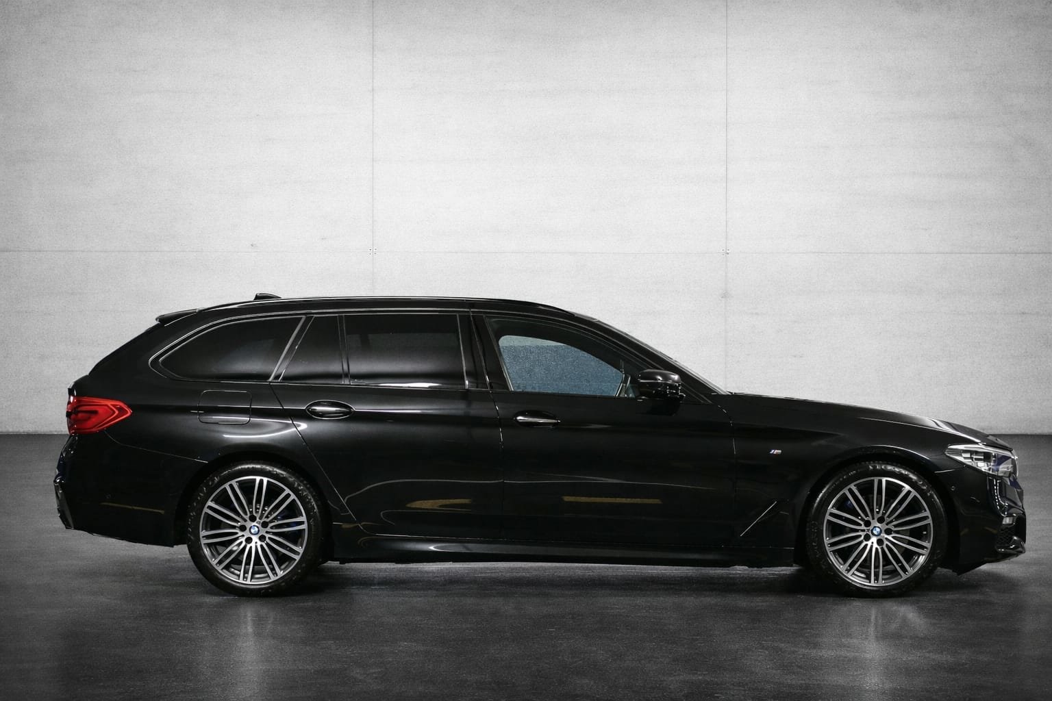 BMW 530d Touring Steptronic, Diesel, Occasion / Gebraucht, Automatik - 4