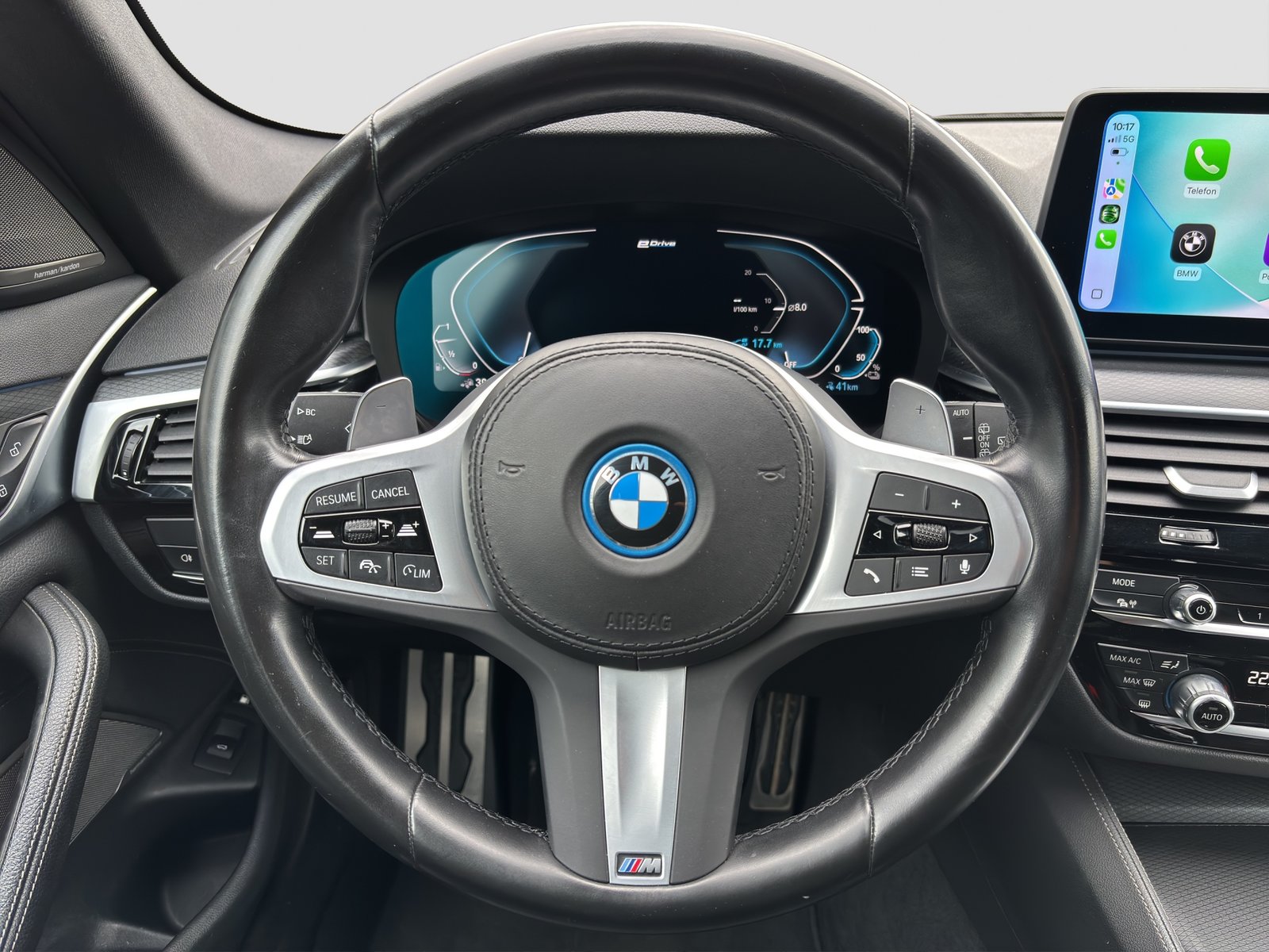 BMW 530e Touring Pure M Sport Steptronic, Plug-in-Hybrid Petrol/Electric, Second hand / Used, Automatic - 5