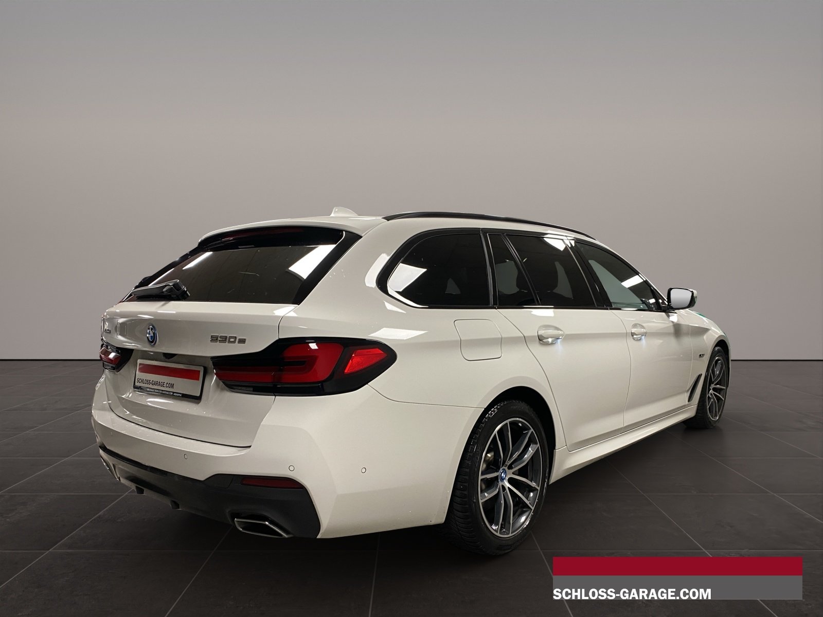 BMW 530 e Touring M, Plug-in-Hybrid Benzin/Elektro, Occasion / Gebraucht, Automatik - 6