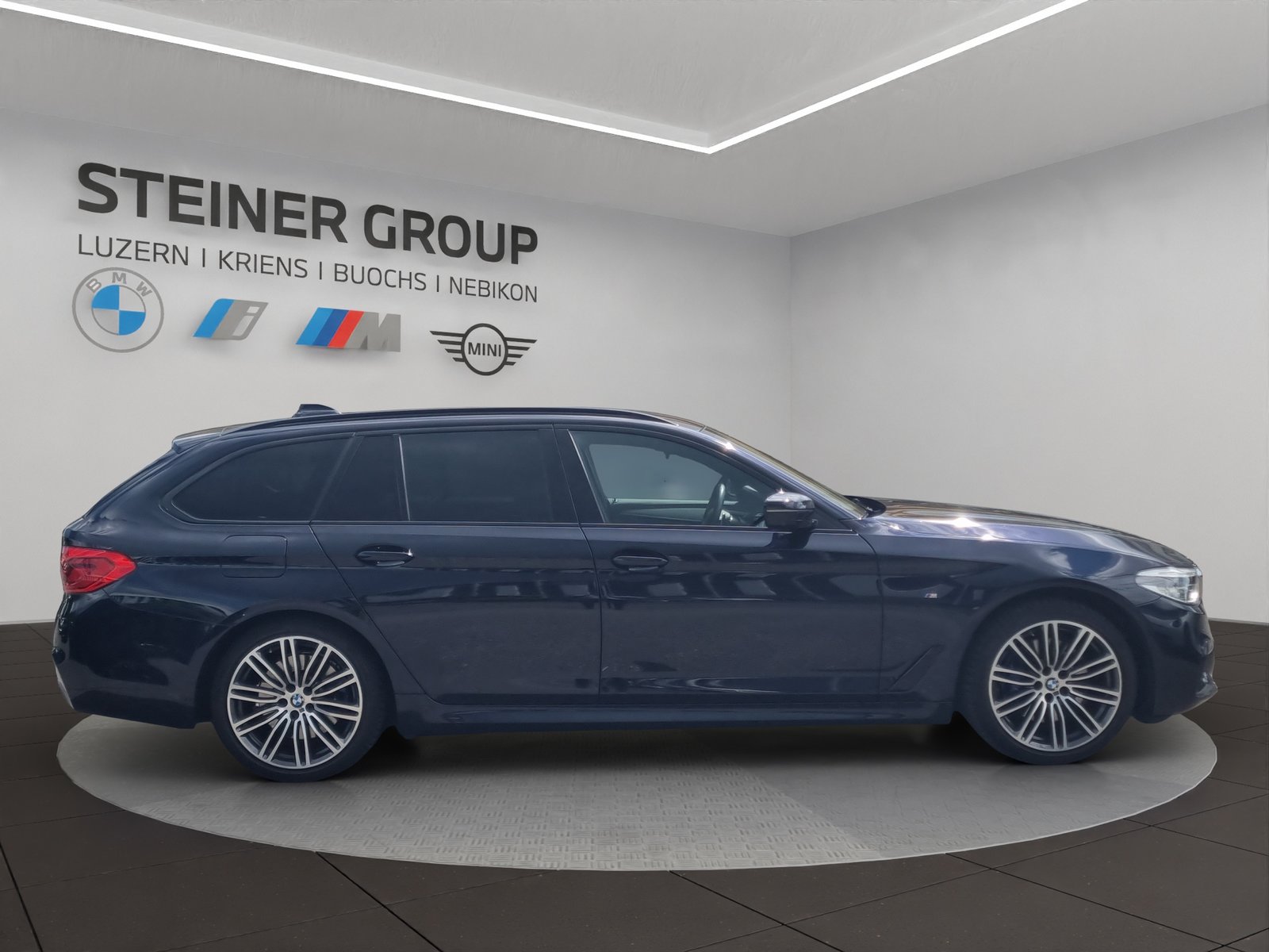 BMW 530i Touring M Sport, Benzina, Occasioni / Usate, Automatico - 4