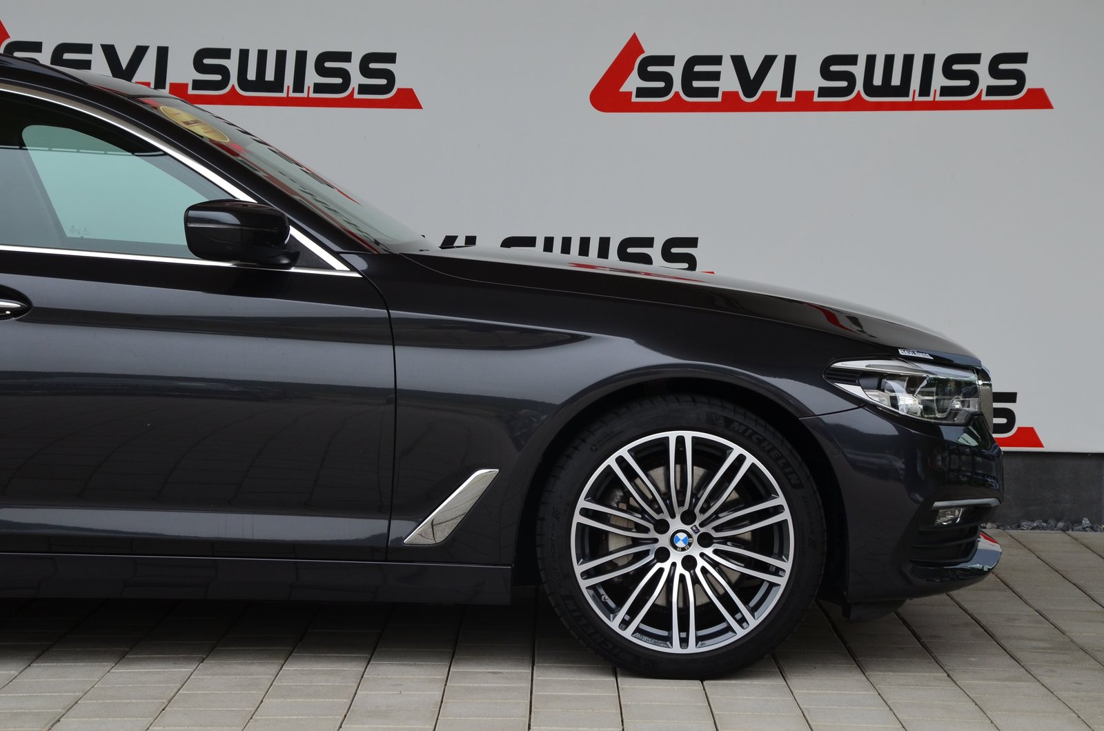 BMW 530i Touring Steptronic*Frisch ab MFK,1 Jahr oder 20'000, Benzin, Occasion / Gebraucht, Automatik - 3