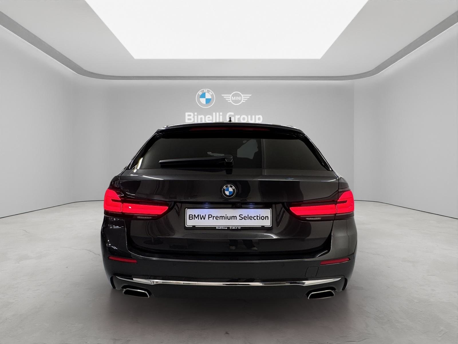 BMW 530d xDrive SAG Touring, Hybride Léger Diesel/Électricité, Occasion / Utilisé, Automatique - 4