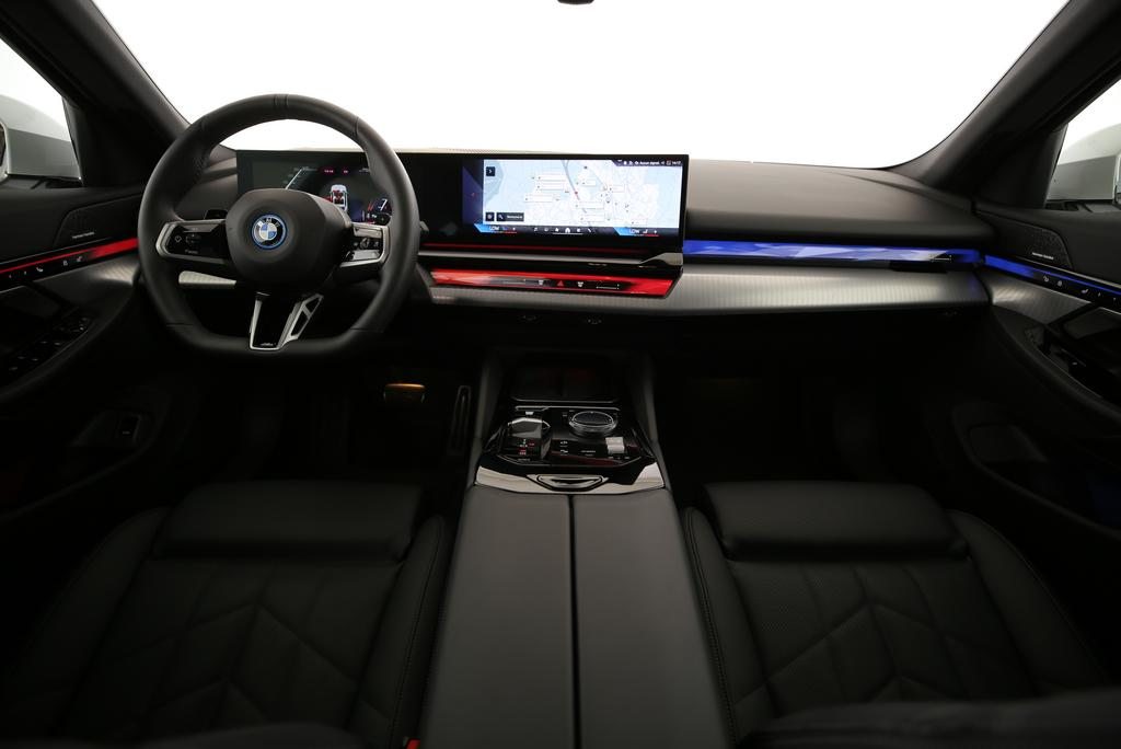 BMW 530e xDrive Touring, Hybride Rechargeable Essence/Électricité, Occasion / Utilisé, Automatique - 6