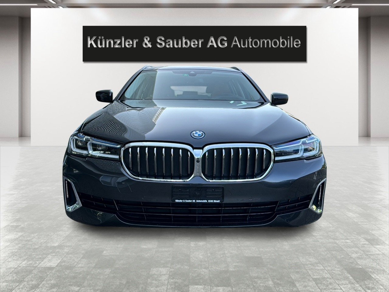 BMW 530e Touring Luxury Line Steptronic, Plug-in-Hybrid Benzina/Elettrica, Occasioni / Usate, Automatico - 3