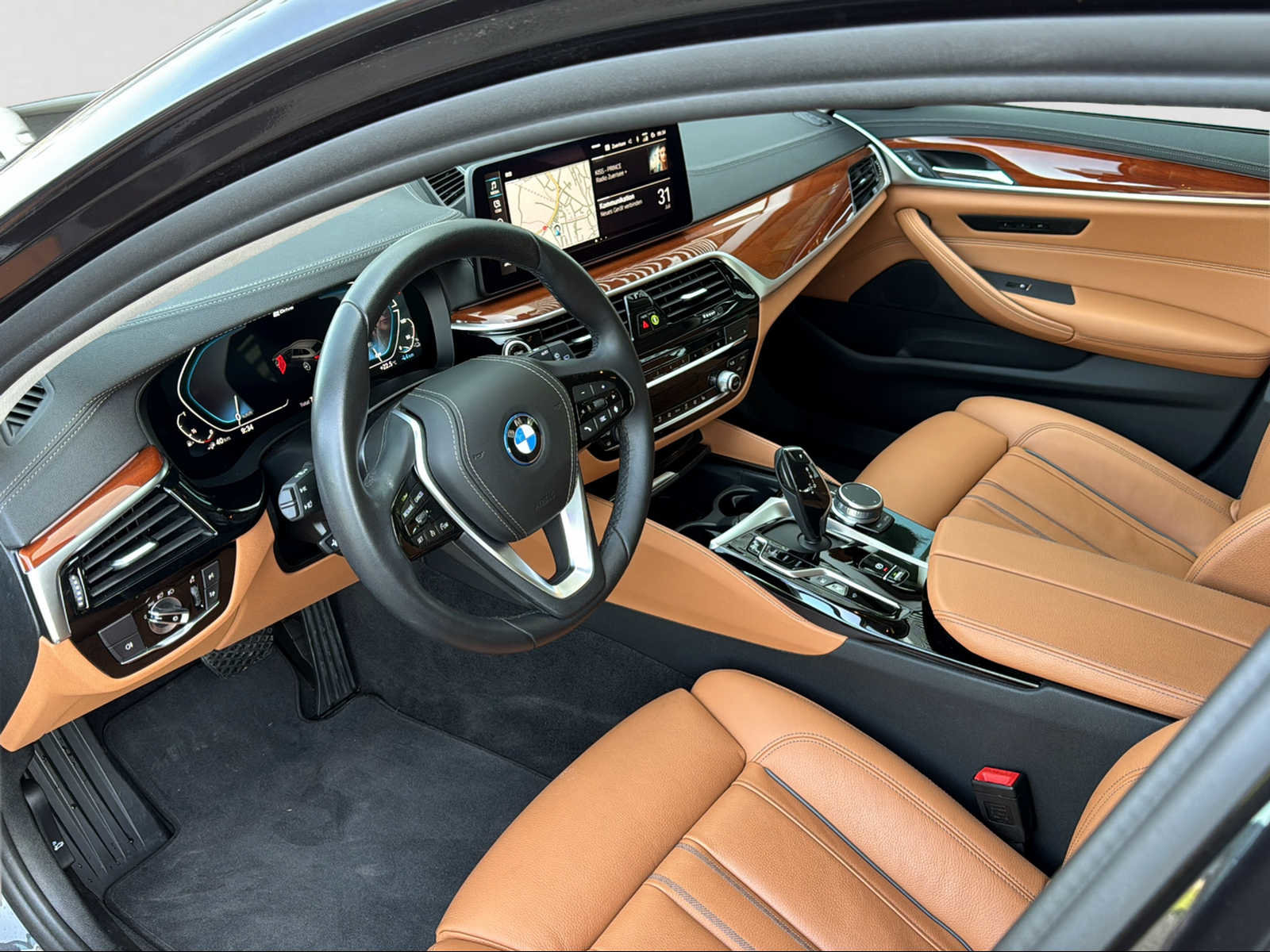BMW 530e Touring Luxury Line Steptronic, Plug-in-Hybrid Benzina/Elettrica, Occasioni / Usate, Automatico - 7
