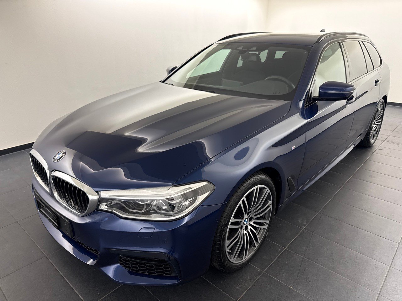 BMW 530i xDr 48VTour. M Sport