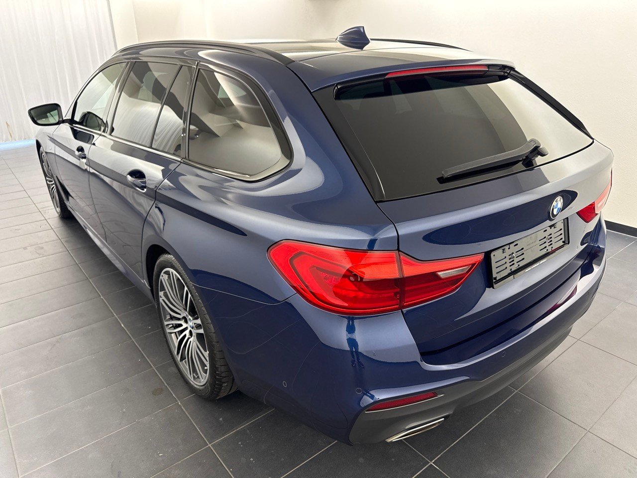 BMW 530i xDr 48VTour. M Sport, Hybride Leggero Benzina/Elettrica, Occasioni / Usate, Automatico - 2