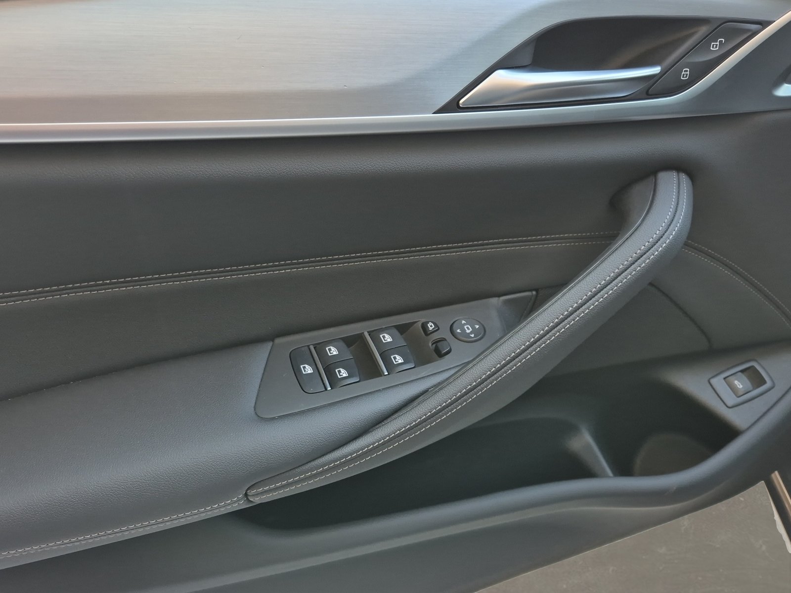 BMW 530d 48V Touring Steptronic, Mild-Hybrid Diesel/Elektro, Occasion / Gebraucht, Automatik - 7
