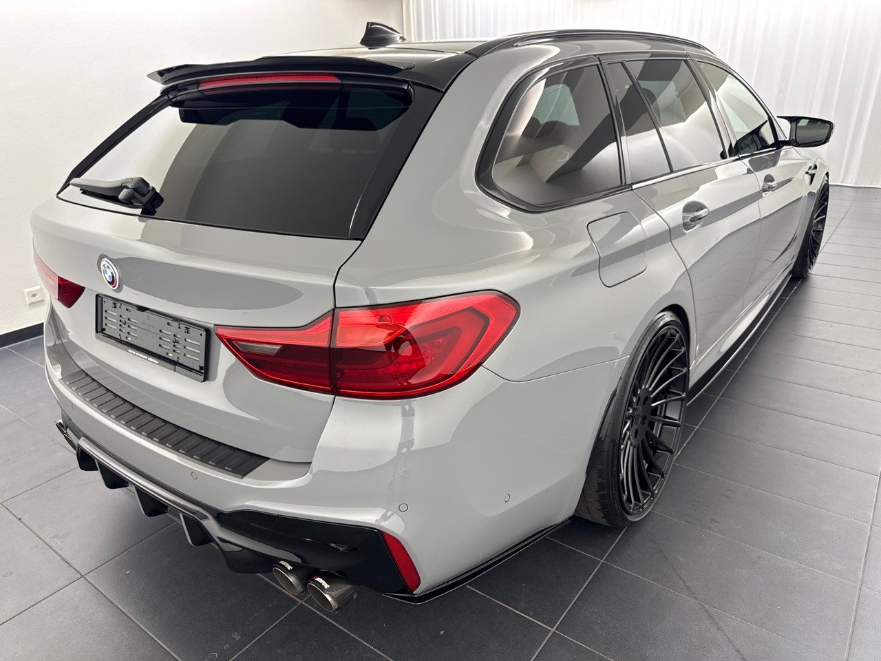 BMW 530d Touring ''Umbau im M5-Look'', Diesel, Occasion / Gebraucht, Automatik - 3