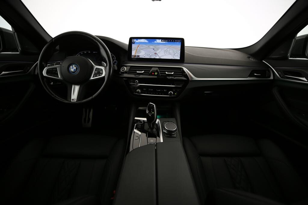 BMW 530e xDrive SAG Touring, Plug-in-Hybrid Benzin/Elektro, Occasion / Gebraucht, Automatik - 5
