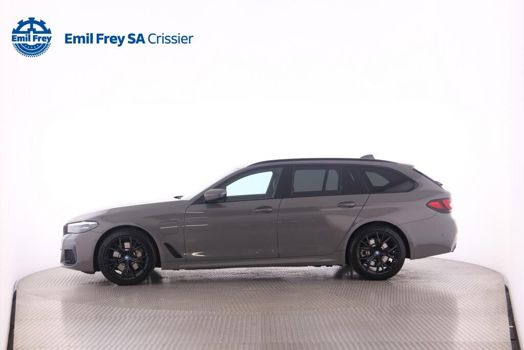 BMW 530e xDrive SAG Touring, Plug-in-Hybrid Benzin/Elektro, Occasion / Gebraucht, Automatik - 7