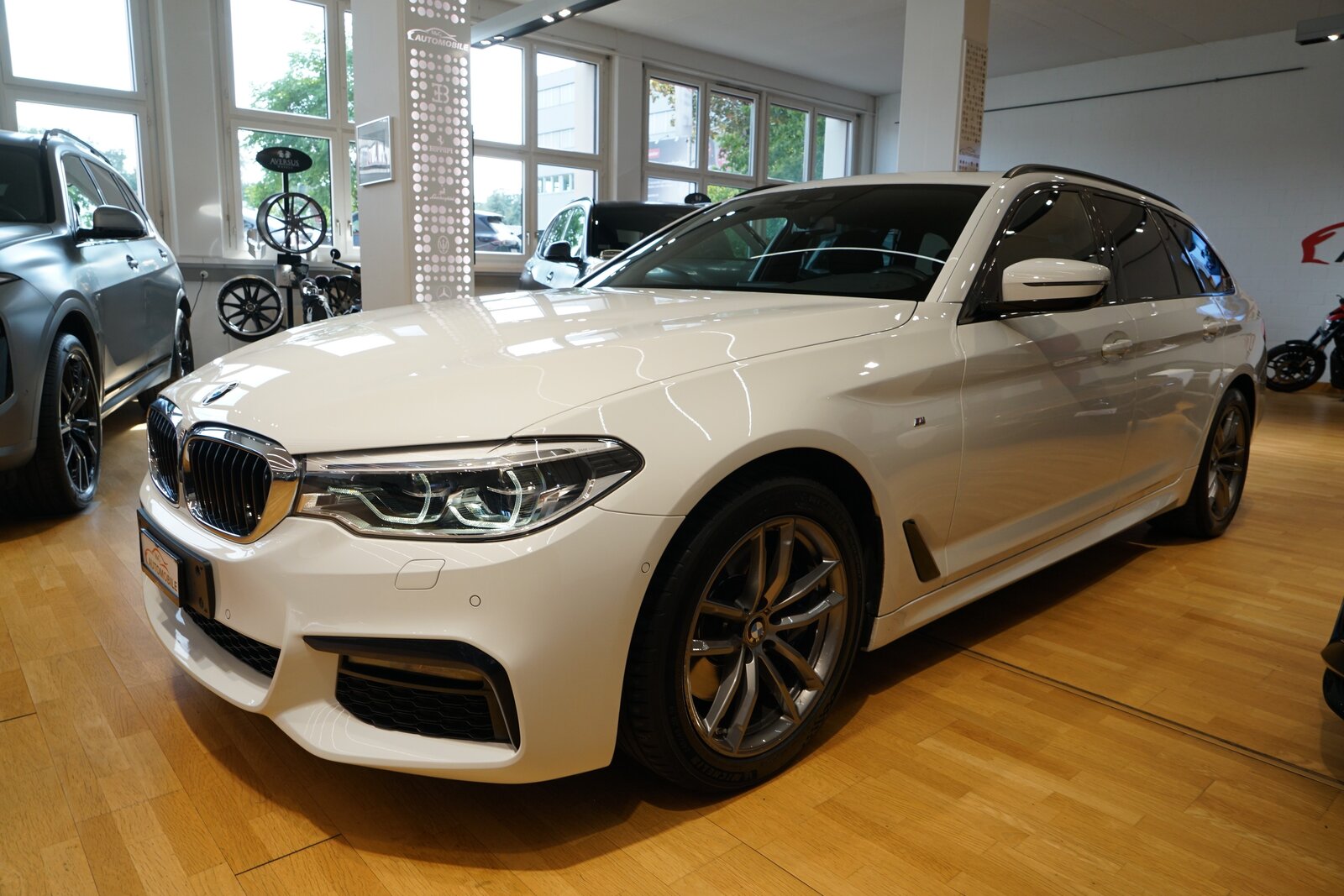 BMW 530d Touring M-Sport Steptronic