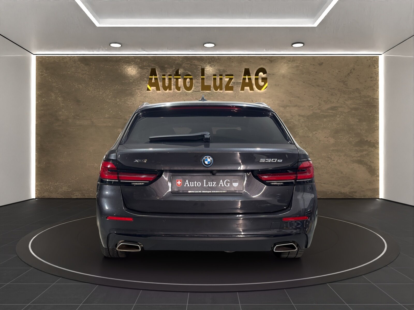 BMW 530e Touring Steptronic, Plug-in-Hybrid Petrol/Electric, Second hand / Used, Automatic - 3