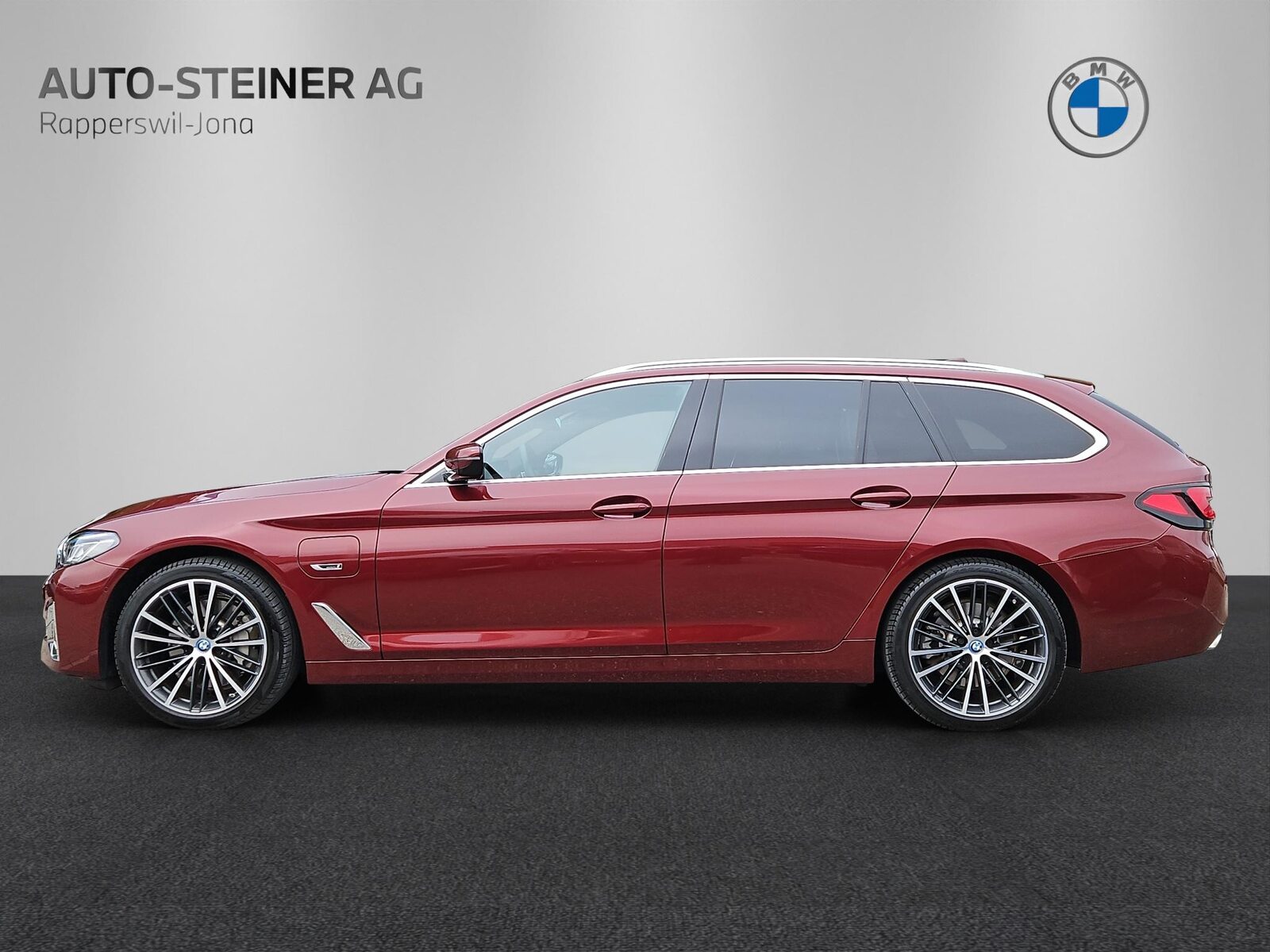 BMW 530e xDrive Touring Steptronic, Hybride Rechargeable Essence/Électricité, Occasion / Utilisé, Automatique - 2
