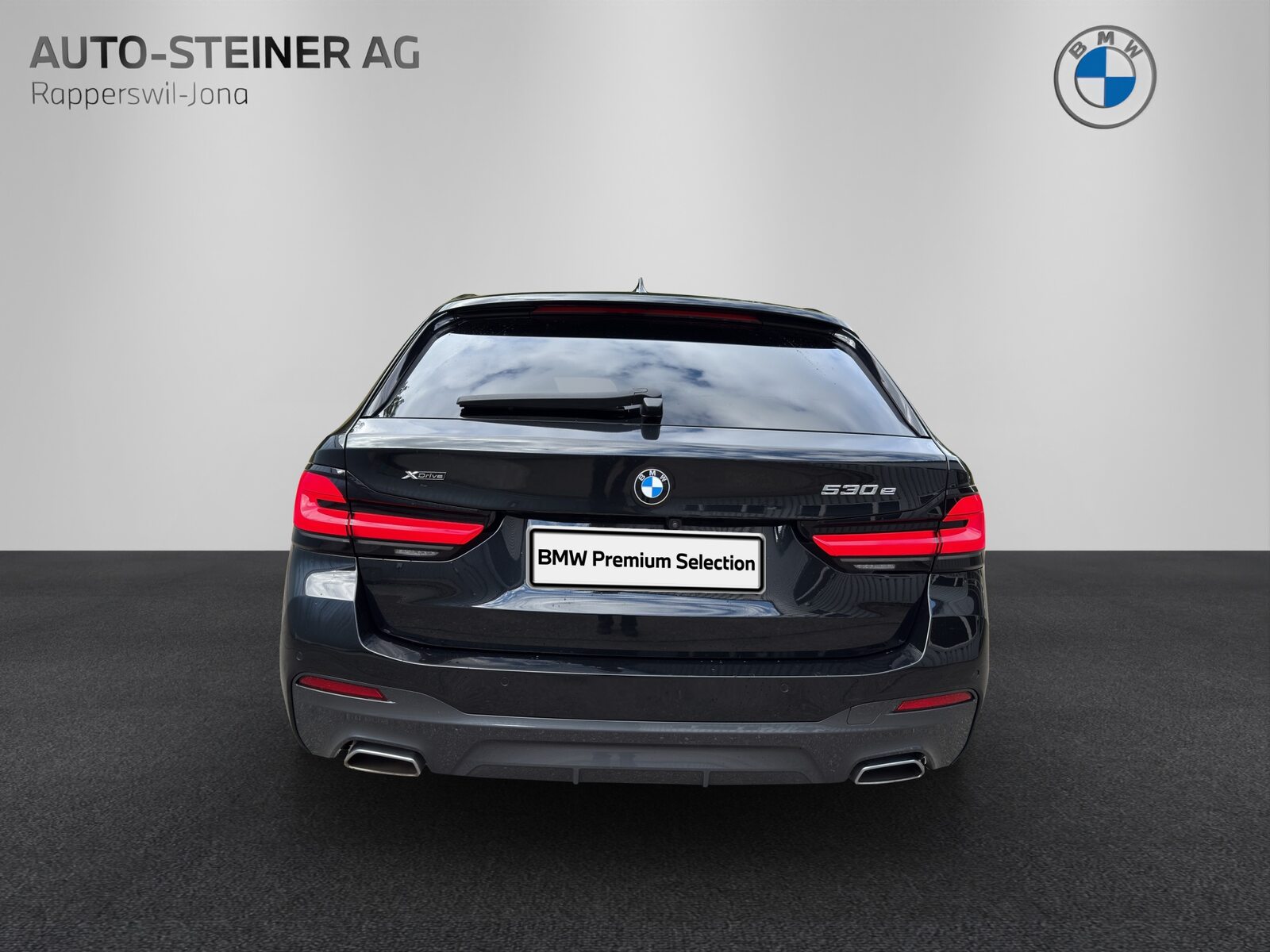 BMW 530e xDrive Touring M Sport Steptronic, Plug-in-Hybrid Petrol/Electric, Second hand / Used, Automatic - 4