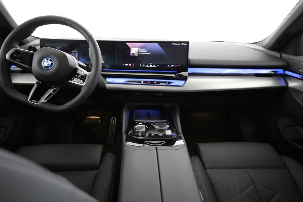 BMW 530e xDrive Touring, Plug-in-Hybrid Benzina/Elettrica, Auto dimostrativa, Automatico - 5