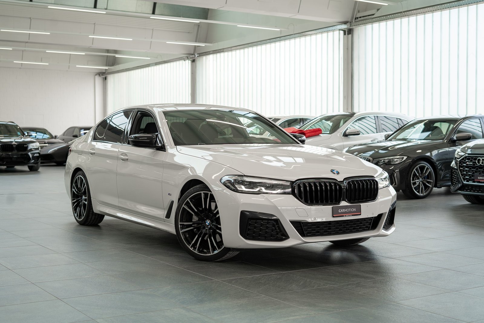 BMW 530i SAG M-Sport / Rückfahrkamera / El.Sitze / A, Essence, Occasion / Utilisé, Automatique - 3