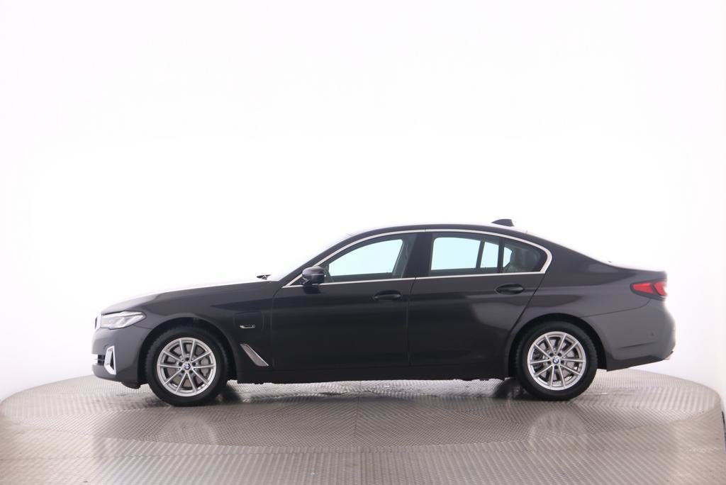 BMW 530e xDrive, Hybride Rechargeable Essence/Électricité, Occasion / Utilisé, Automatique - 4