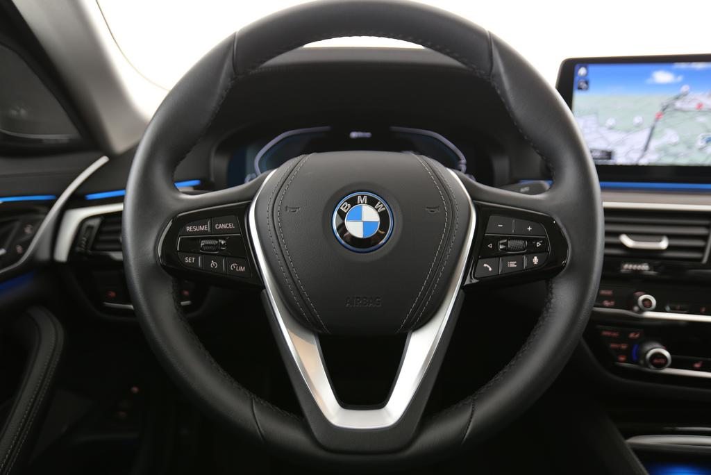BMW 530e xDrive, Hybride Rechargeable Essence/Électricité, Occasion / Utilisé, Automatique - 5