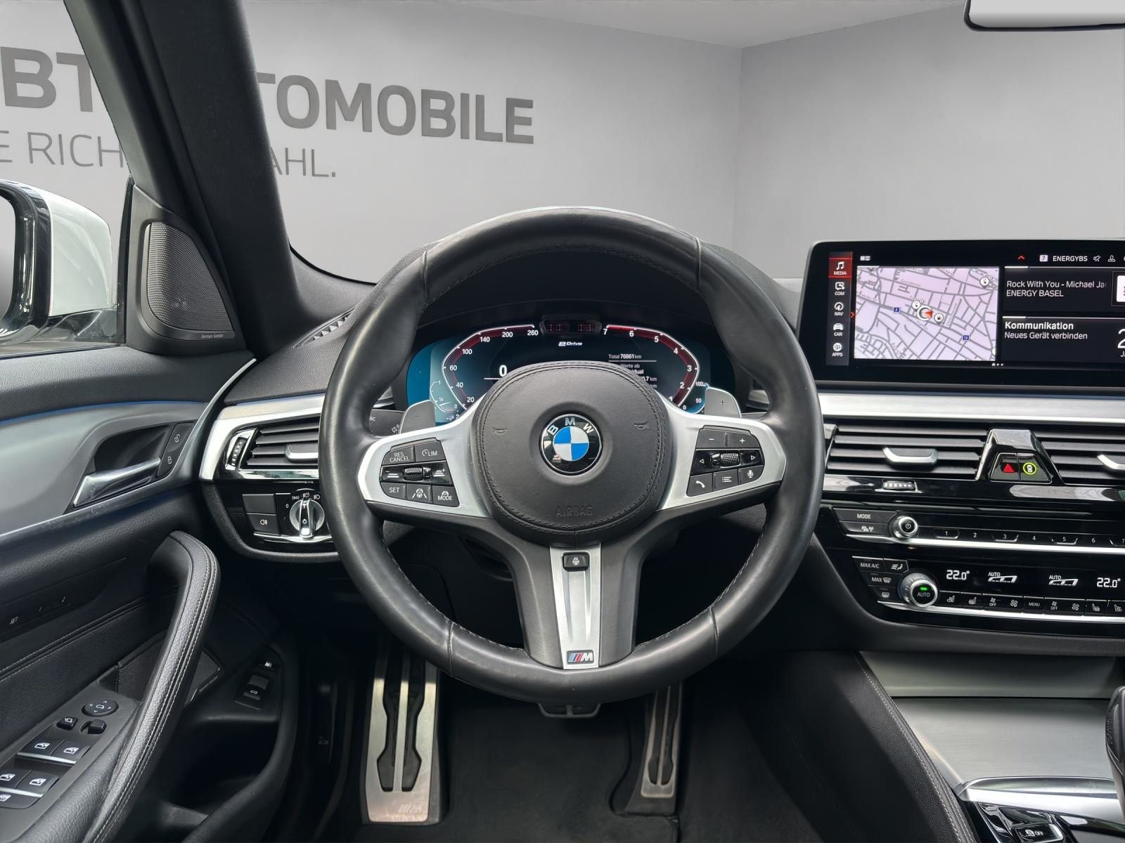 BMW 530e xDrive, Plug-in-Hybrid Benzin/Elektro, Occasion / Gebraucht, Automatik - 7