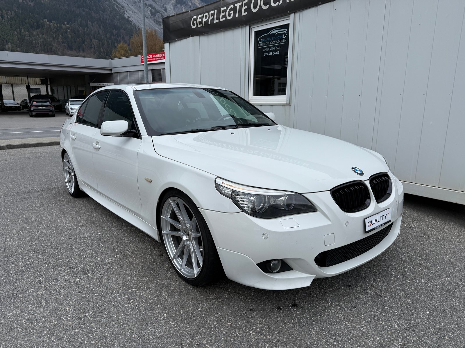 BMW 530i M EDITION, Benzin, Occasion / Gebraucht, Handschaltung - 2