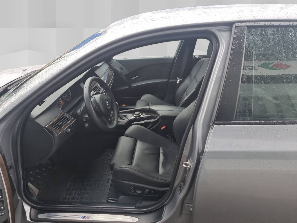 BMW 530i, Essence, Occasion / Utilisé, Automatique - 6
