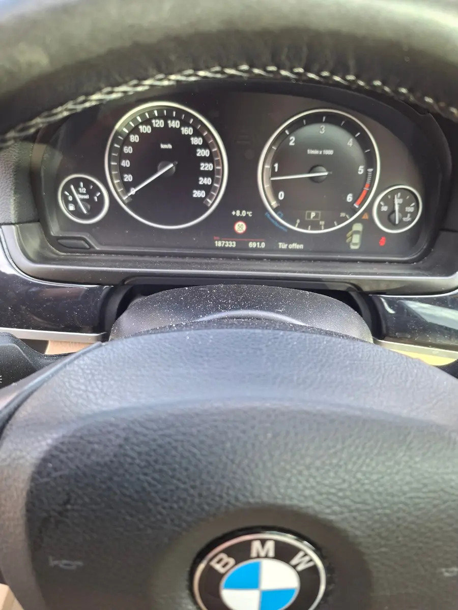 BMW 5er Reihe F10 530d SAG, Diesel, Second hand / Used, Automatic - 6