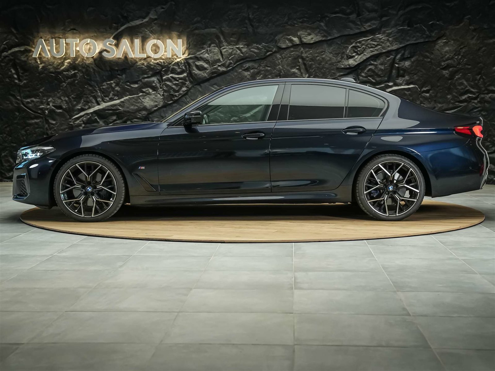 BMW 530i M Sport Steptronic *20 Felgen*Head-Up*Leder*, Petrol, Second hand / Used, Automatic - 2