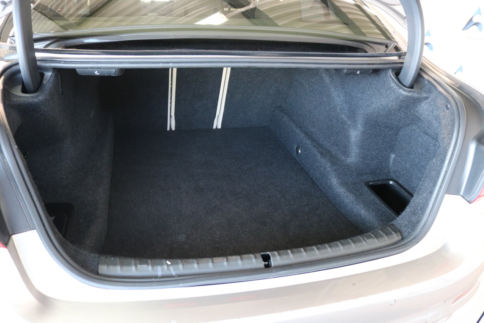 BMW 530i Luxury Line Steptronic, Benzin, Occasion / Gebraucht, Automatik - 5