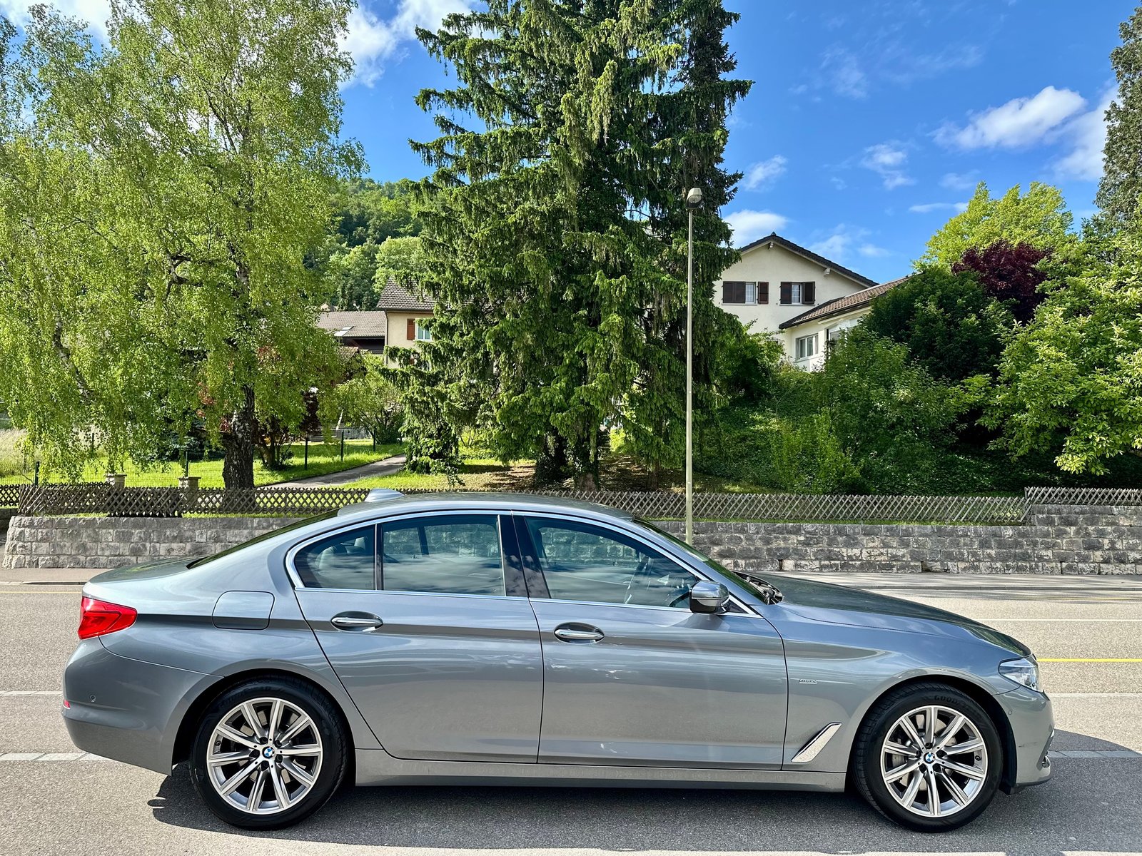 BMW 530d Luxury Line Steptronic, Diesel, Occasion / Gebraucht, Automatik - 6