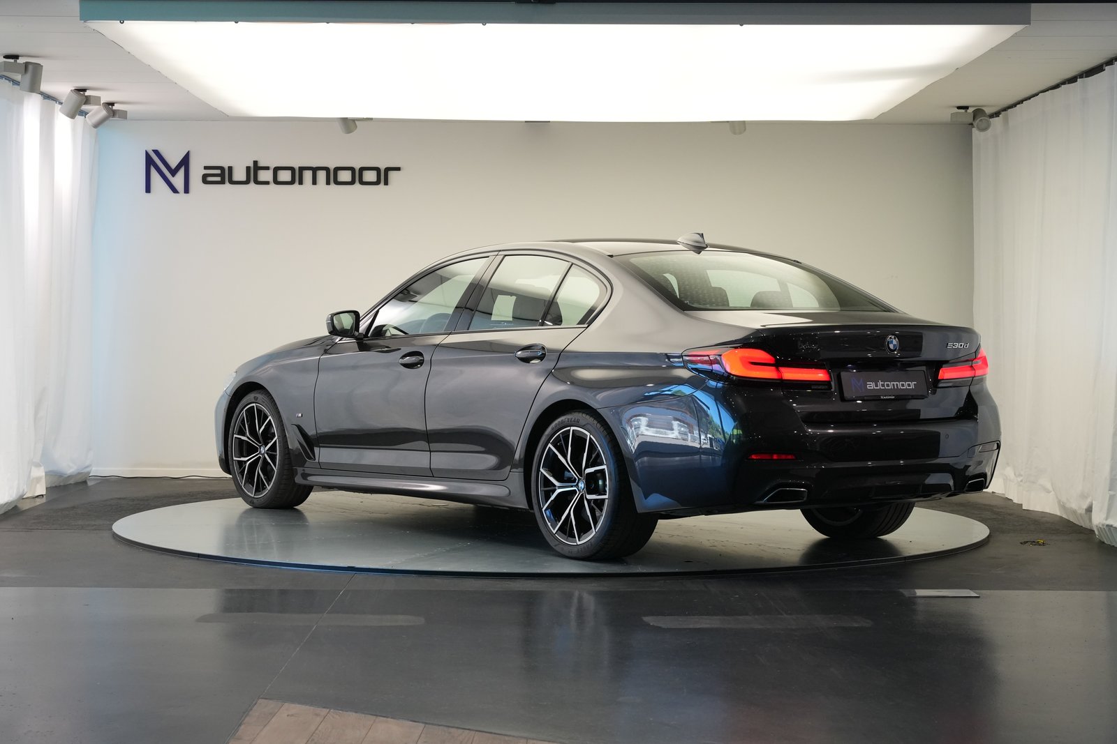BMW 530d 48V M Sport Steptronic *AHK*, Mild-Hybrid Diesel/Elektro, Occasion / Gebraucht, Automatik - 7