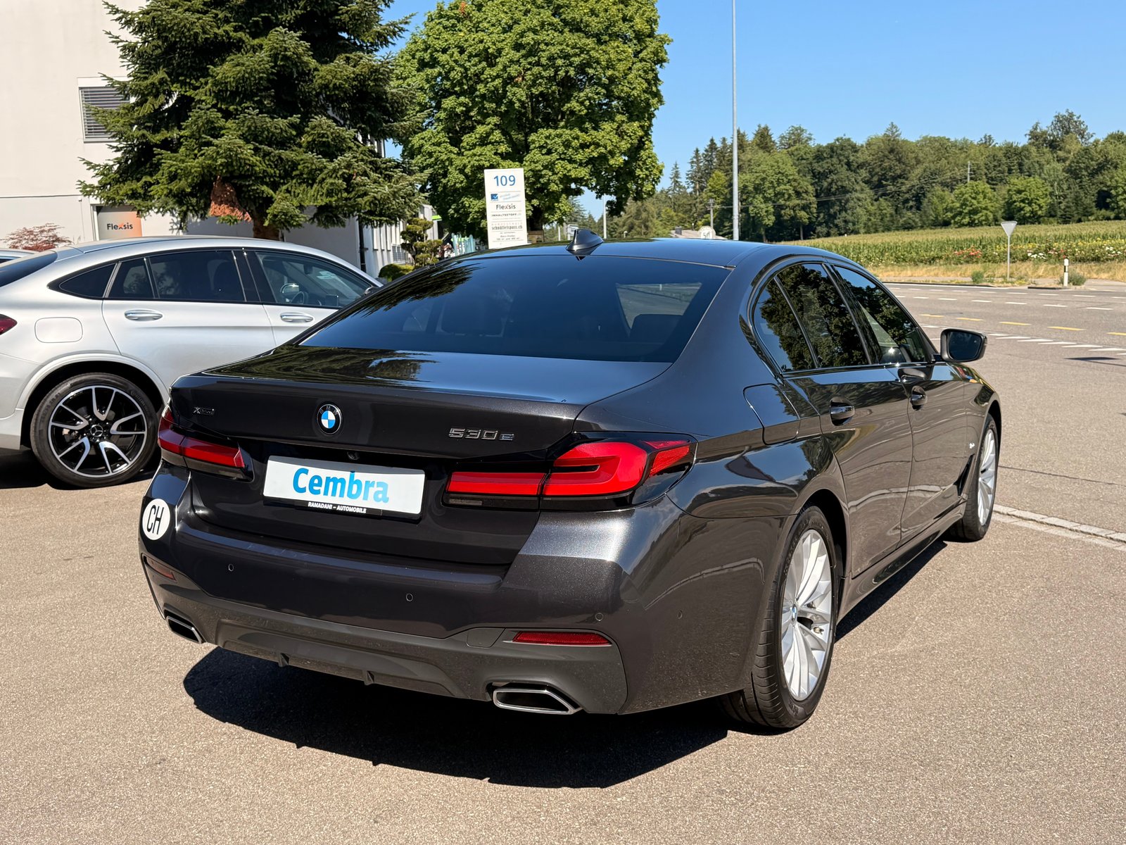 BMW 530e M Sport Steptronic, Hybride Rechargeable Essence/Électricité, Occasion / Utilisé, Automatique - 3
