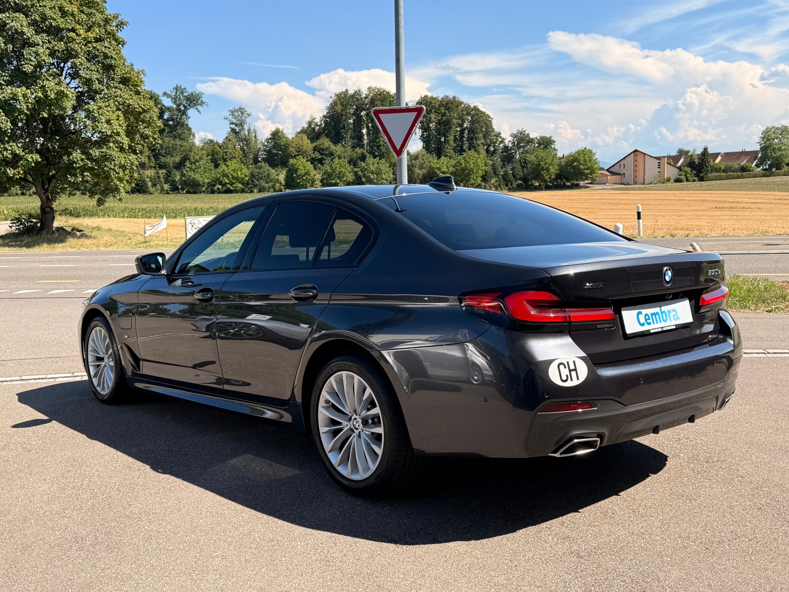 BMW 530e M Sport Steptronic, Hybride Rechargeable Essence/Électricité, Occasion / Utilisé, Automatique - 4