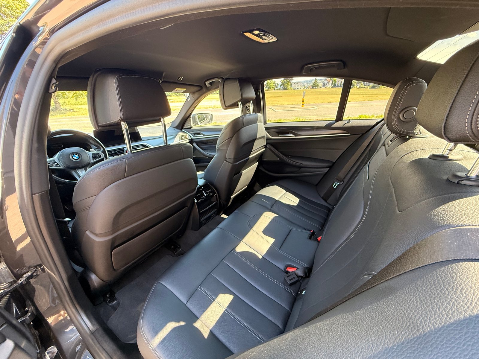 BMW 530e M Sport Steptronic, Hybride Rechargeable Essence/Électricité, Occasion / Utilisé, Automatique - 6
