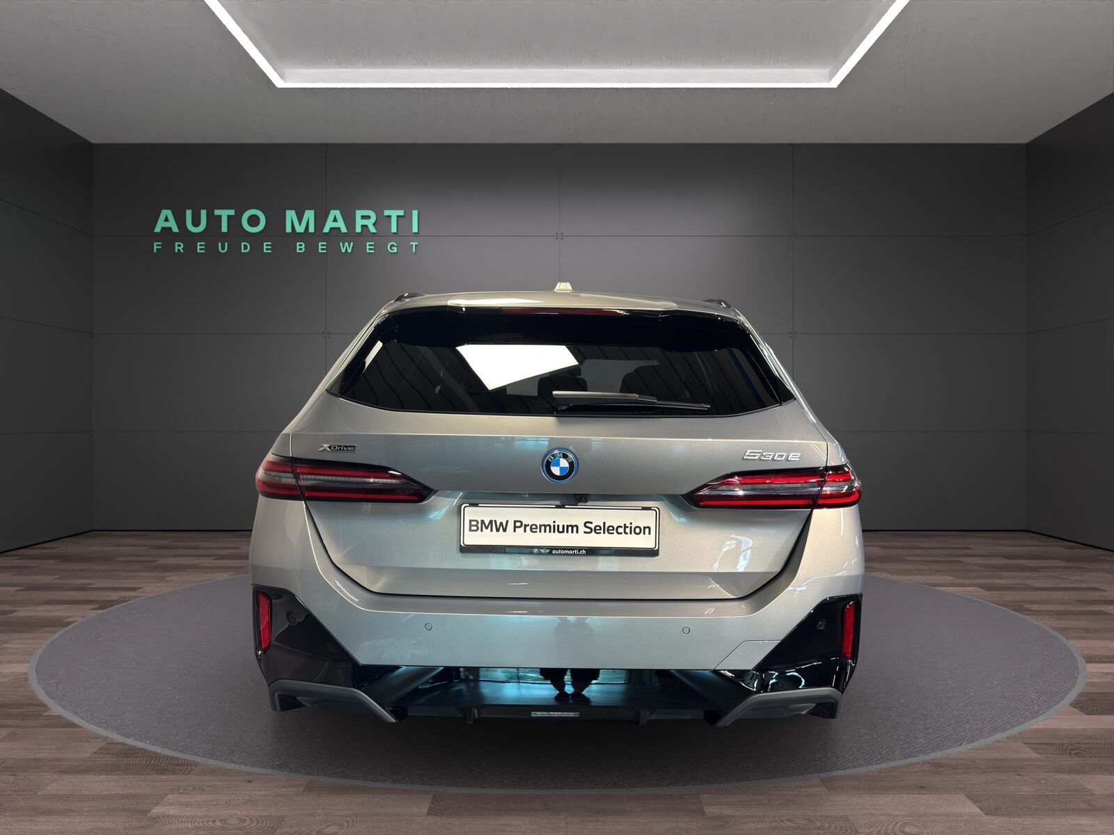 BMW 530e xDrive M Sport, Plug-in-Hybrid Benzin/Elektro, Occasion / Gebraucht, Automatik - 4