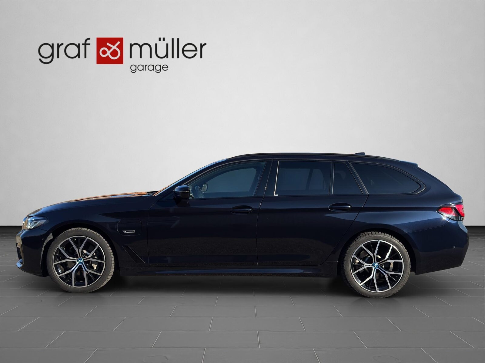 BMW 530e xDrive M-Sport Steptronic, Plug-in-Hybrid Benzin/Elektro, Occasion / Gebraucht, Automatik - 2