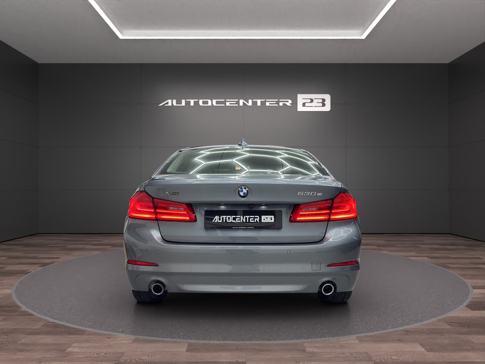 BMW 530e Steptronic, Plug-in-Hybrid Benzin/Elektro, Occasion / Gebraucht, Automatik - 4