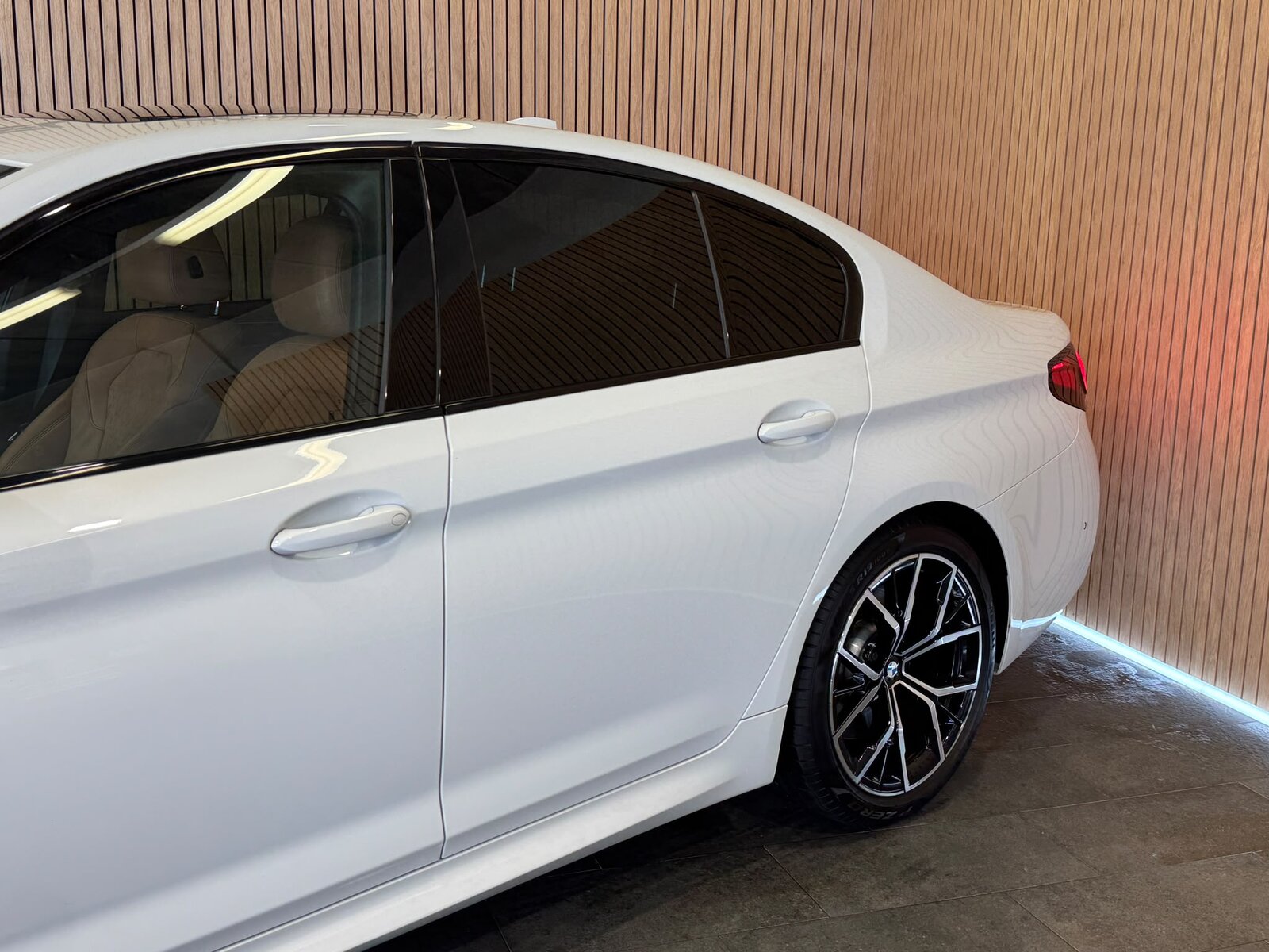 BMW 530d 48V M Sport Steptronic, Hybride Léger Diesel/Électricité, Occasion / Utilisé, Automatique - 5