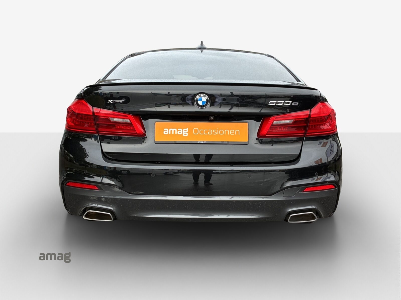 BMW 530e xDrive Pure M Sport, Full-Hybrid Petrol/Electric, Second hand / Used, Automatic - 4