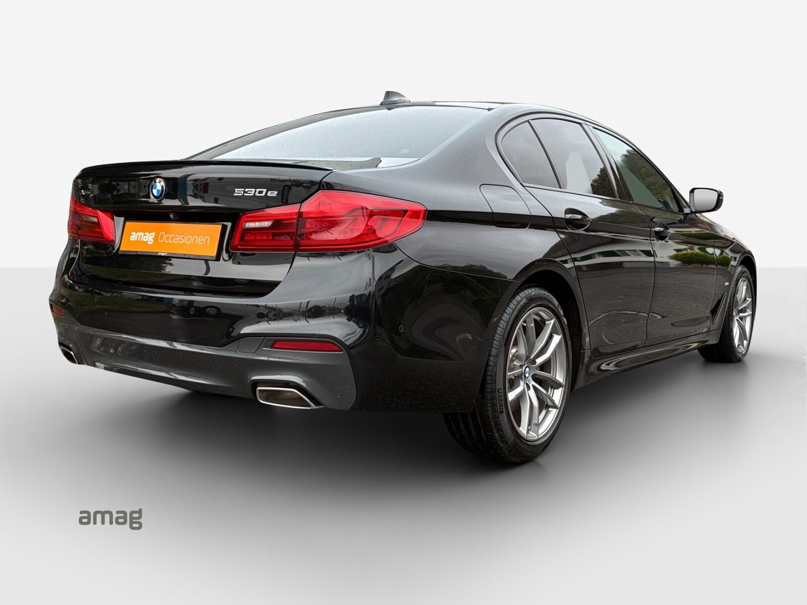 BMW 530e xDrive Pure M Sport, Full-Hybrid Petrol/Electric, Second hand / Used, Automatic - 5