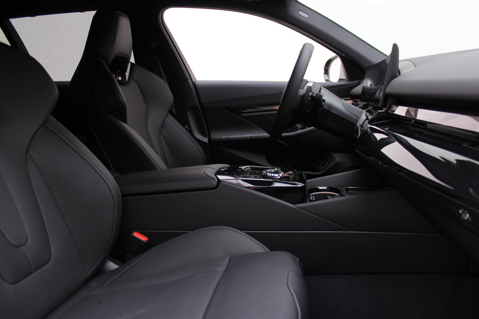 BMW 530e M Sport Pro M Multifunktionssitze *1.9-LEASI, Plug-in-Hybrid Petrol/Electric, Ex-demonstrator, Automatic - 4